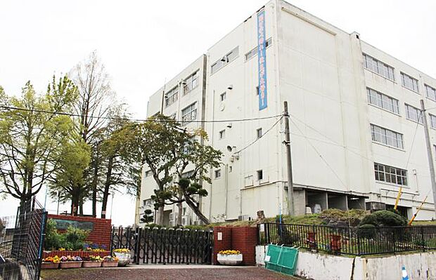 奈良市立伏見中学校(約1,670m・徒歩21分)