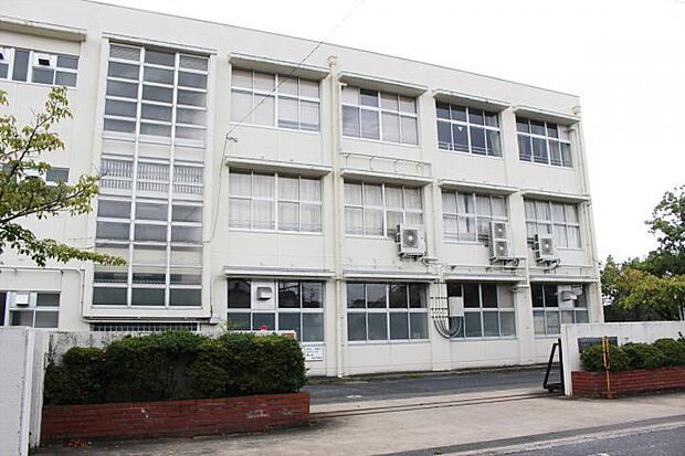 大和郡山市立片桐小学校（約840m・徒歩11分）