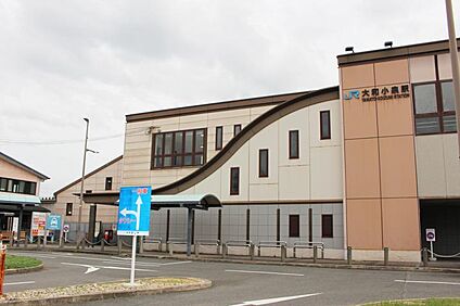JR大和路線「大和小泉駅」 260m(4分)