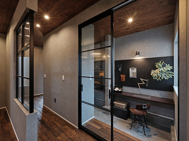 【玄関】玄関土間にDIYスペース