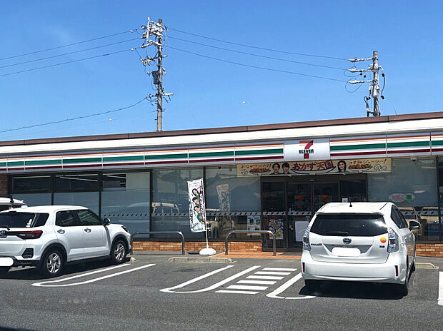セブンイレブン東浦石浜駅西店(約900m)