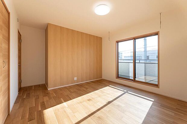 【リビング以外の居室】【No.11】主寝室
8.5帖のゆとりある主寝室。ウォークインクローゼットも付いています。