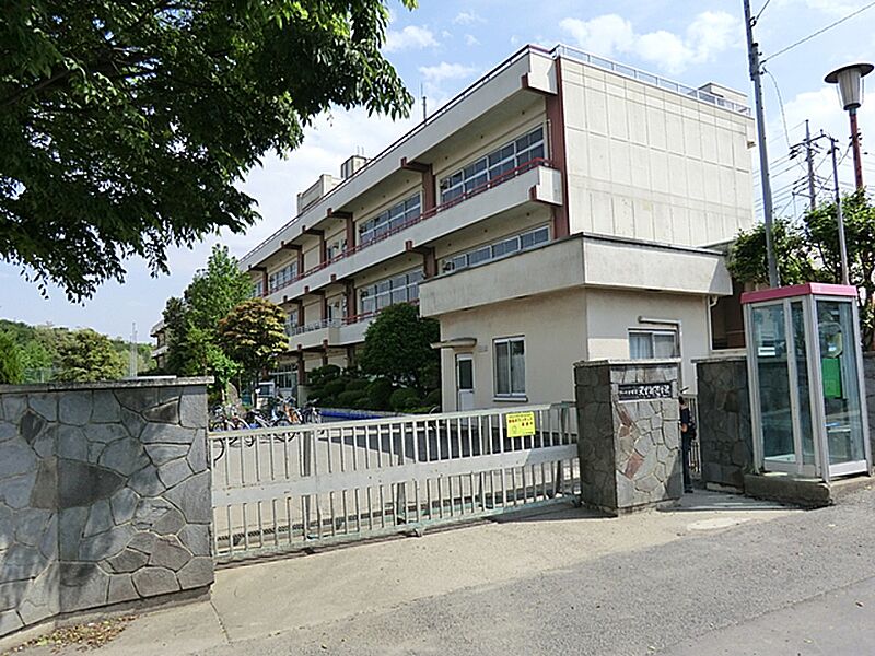 さいたま市立大宮西小学校まで2405m