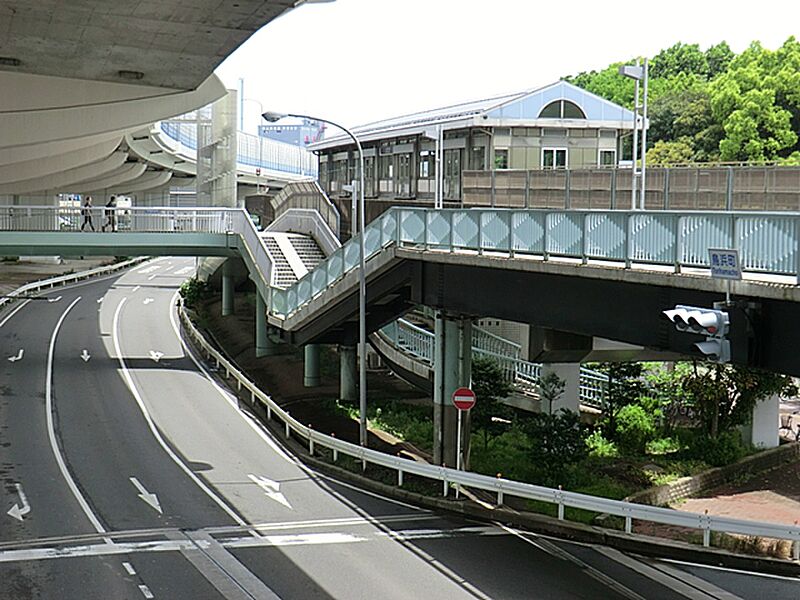 シーサイドライン「鳥浜」駅まで1360m