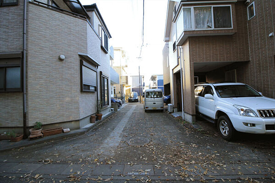 さいたま市立土呂中学校まで1725m