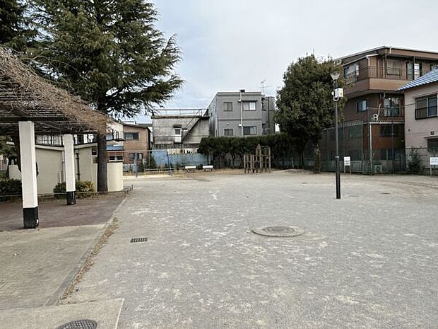 西新井第二児童遊園まで1246m