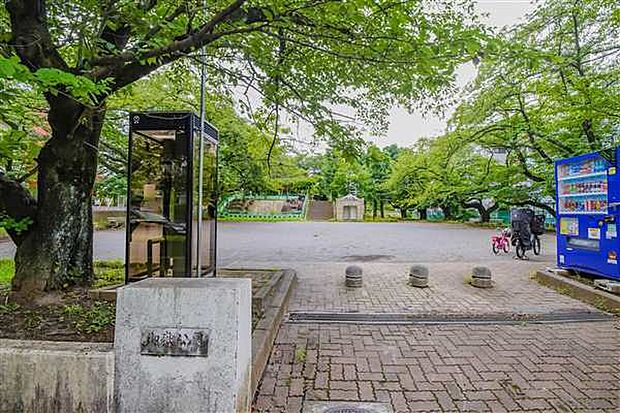 御嶽公園まで388m