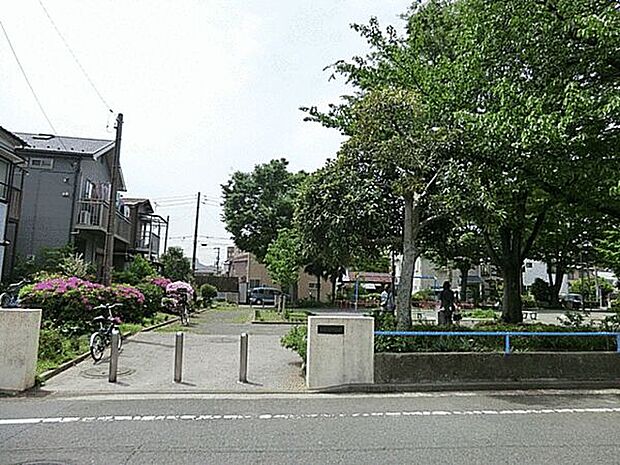 本牧元町公園まで1388m