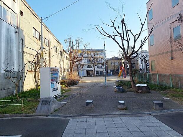 豊北公園まで929m