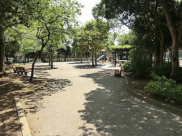 瑞江公園まで699m