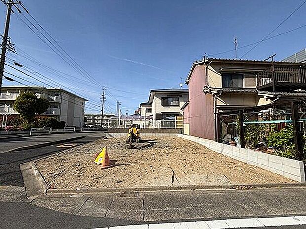 現地（土地）