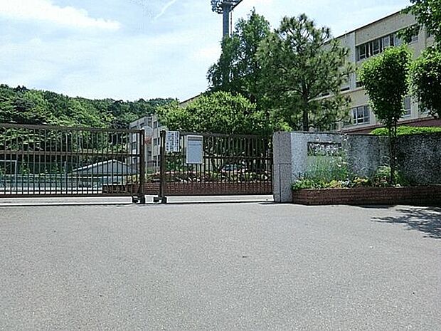 茅ヶ崎市立北陽中学校まで1898m