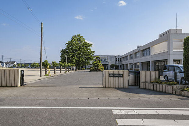 伊勢崎市立宮郷小学校まで2150m