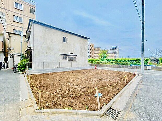 現地（土地）