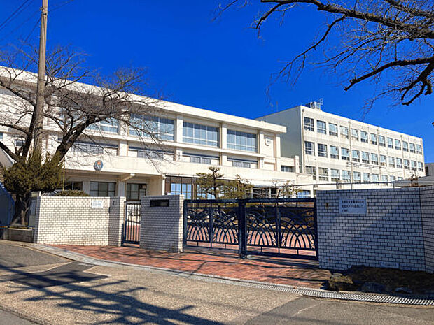 名古屋市立一柳中学校まで1081m