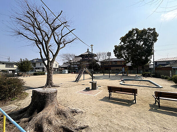 味鋺公園まで1058m