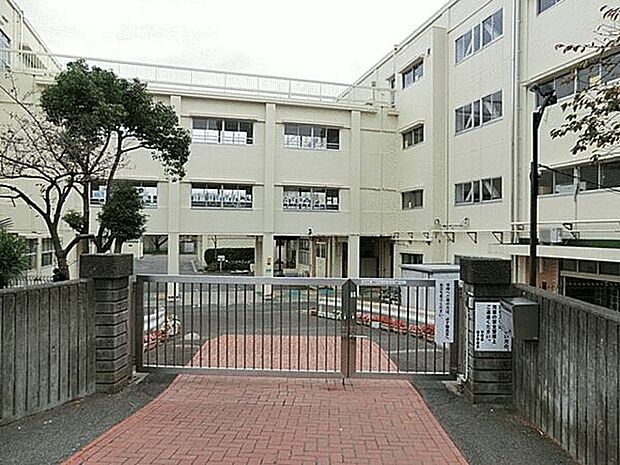 横浜市立洋光台第一小学校まで609m