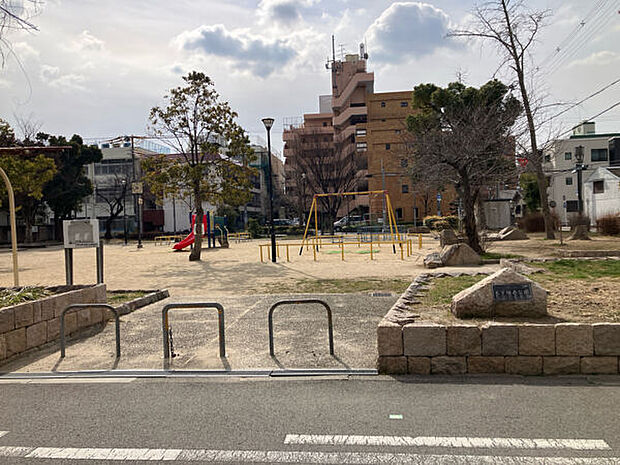 太子橋南公園まで682m