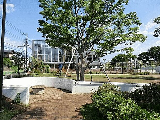 ともだち公園まで1321m