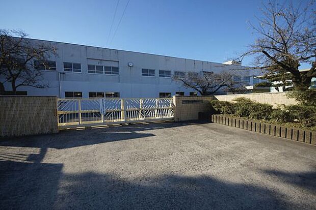 一宮市立萩原中学校まで1515m