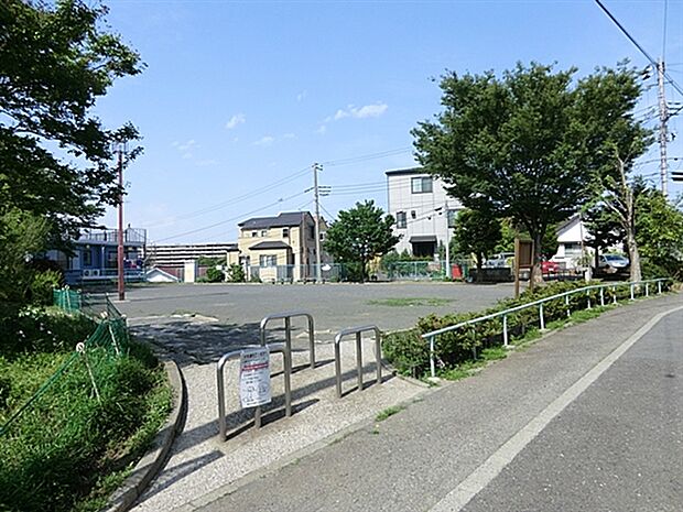 滝頭一丁目公園まで1095m