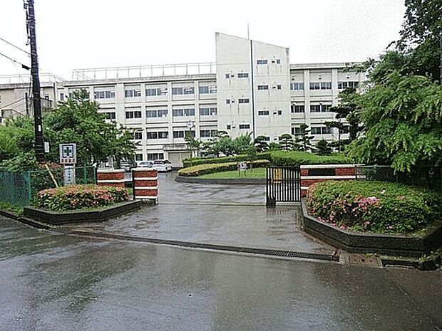 我孫子市立湖北中学校まで2909m