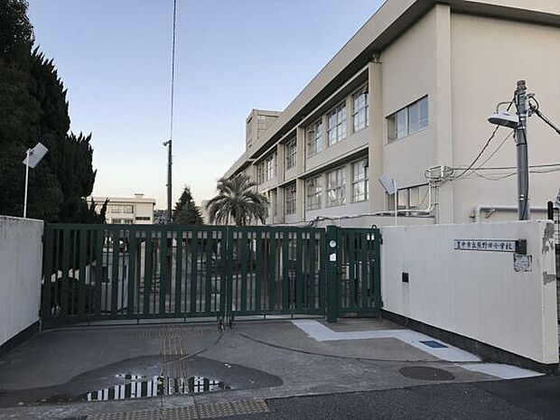 豊中市立熊野田小学校まで310m