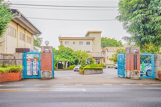 さいたま市立本太中学校まで1050m