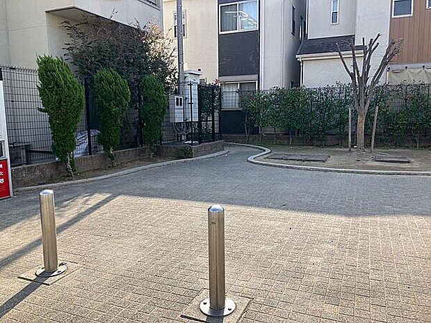 豊里町第6ちびっこ老人憩いの広場まで1185m