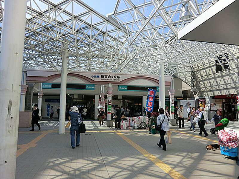 【車・交通】小田急電鉄「新百合ヶ丘」駅