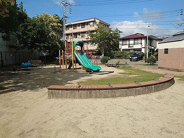 和白東公園(約515m)