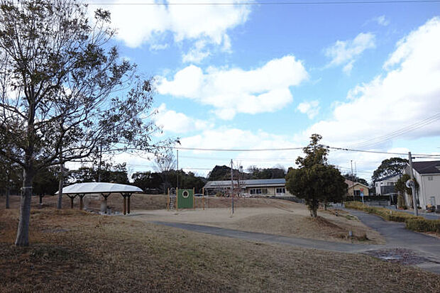 三兼池公園（約957m）