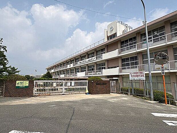 大野城市立大利小学校（約530m）