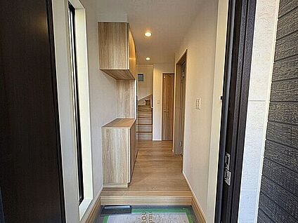 玄関・エントランス