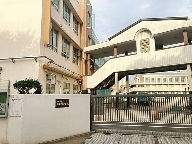 名古屋市立日比野中学校(約1,078m)