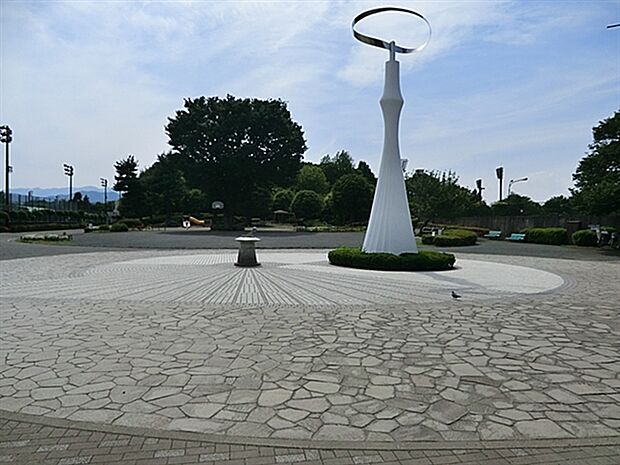 横山公園(約1,414m)