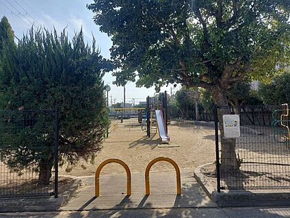 南本町第２公園 140m