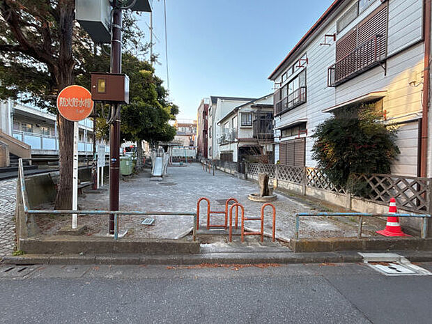 栄町南児童遊園（約1,049m）