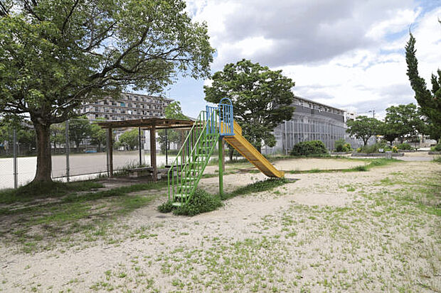 城の原南公園（約906m）