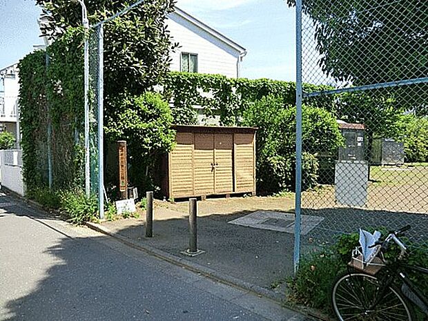 小柳前田公園（約900m）