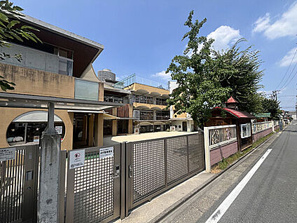 城北幼稚園 240m