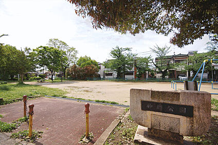 神明公園 324m