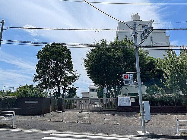 横浜市立洋光台第三小学校（約530m）