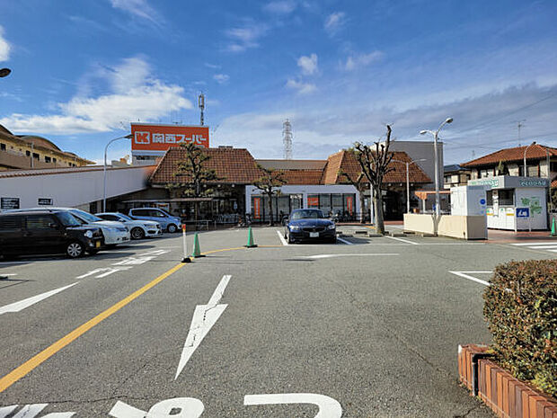 尼崎市立尼崎北小学校（約205m）