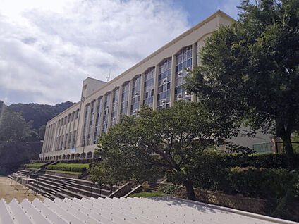 神戸市立布引中学校 1415m