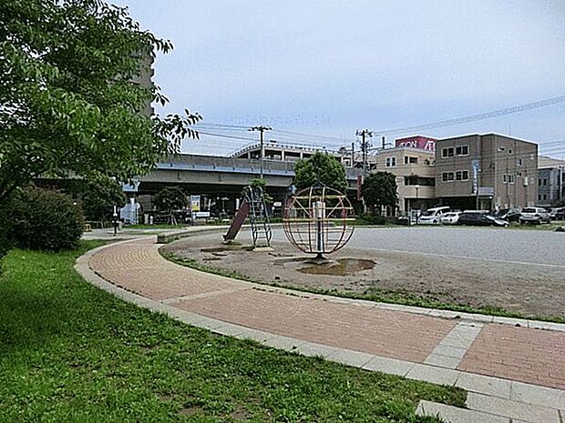 ひだまり公園（約841m）