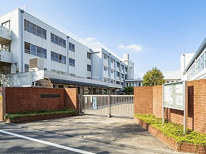 練馬区立三原台中学校 526m