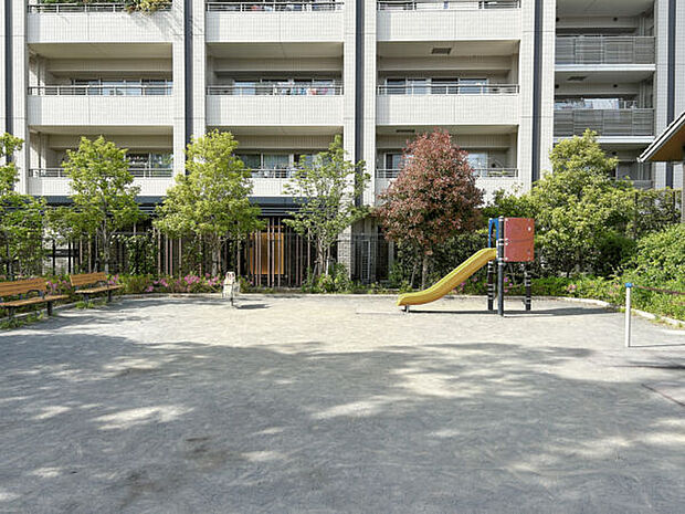 上小田中つつじ公園(約660m)