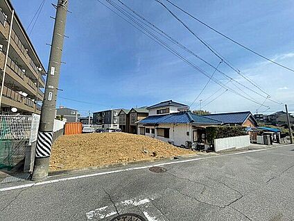 現地（土地）