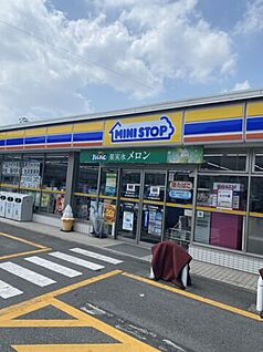 ミニストップ名古屋金城町店 956m